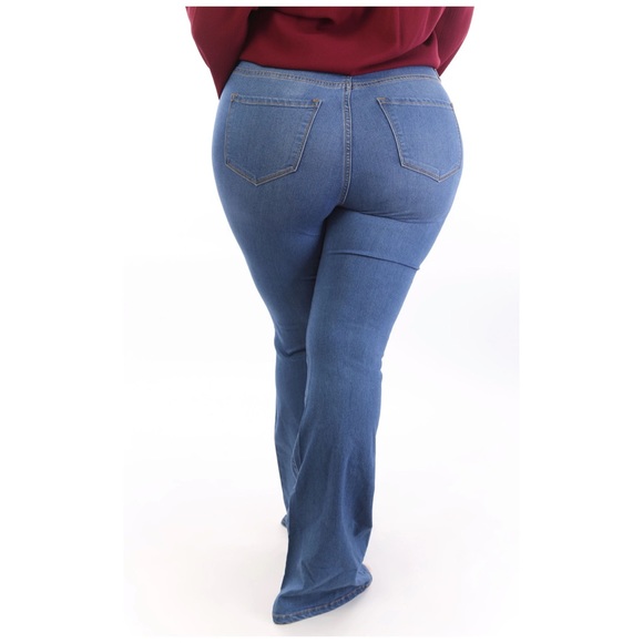 Fashion Nova Flare Jeans - Picture 2 of 5